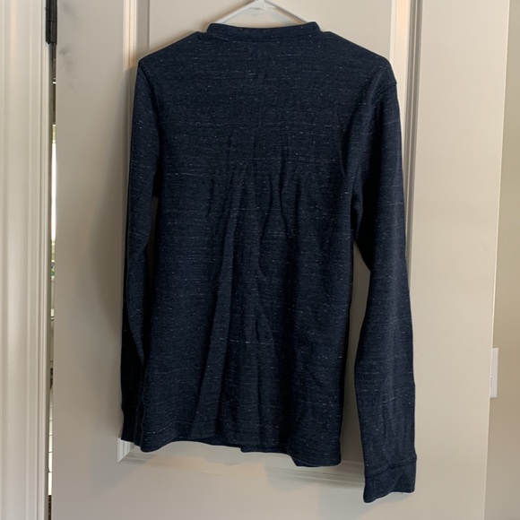 Sonoma mens Henley size S 🎉Bundle any 3 and save🎉 - Picture 2 of 3